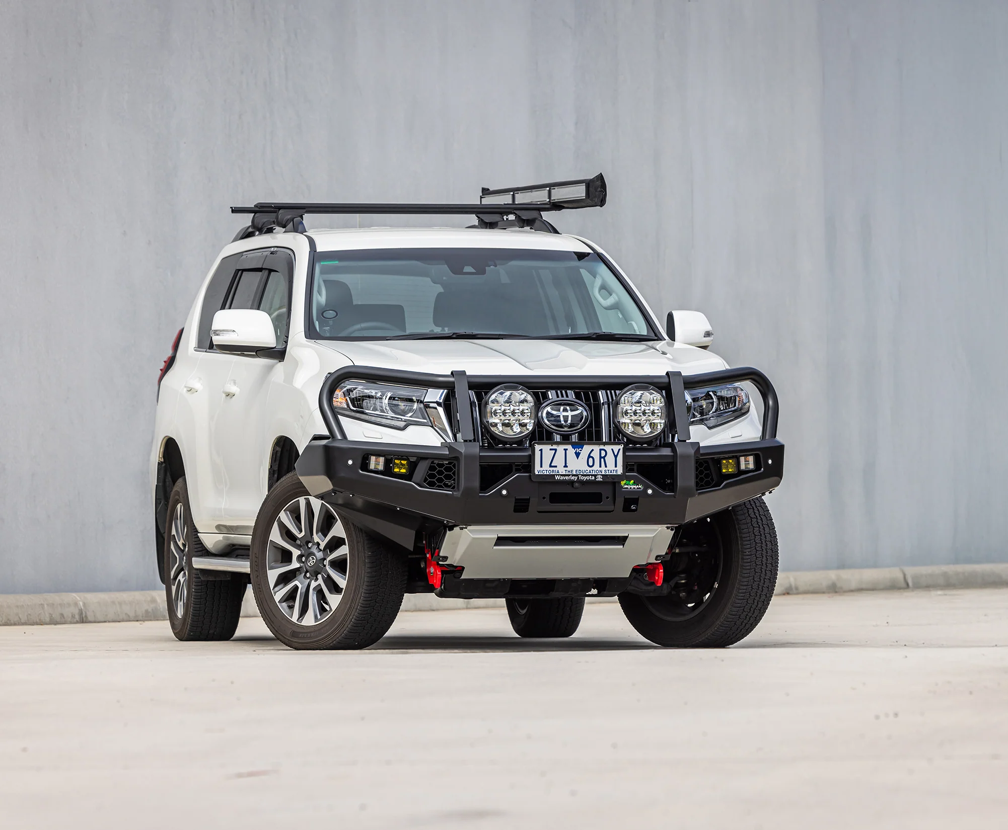 APEX Bull Bar & Lights Kit - Image 3