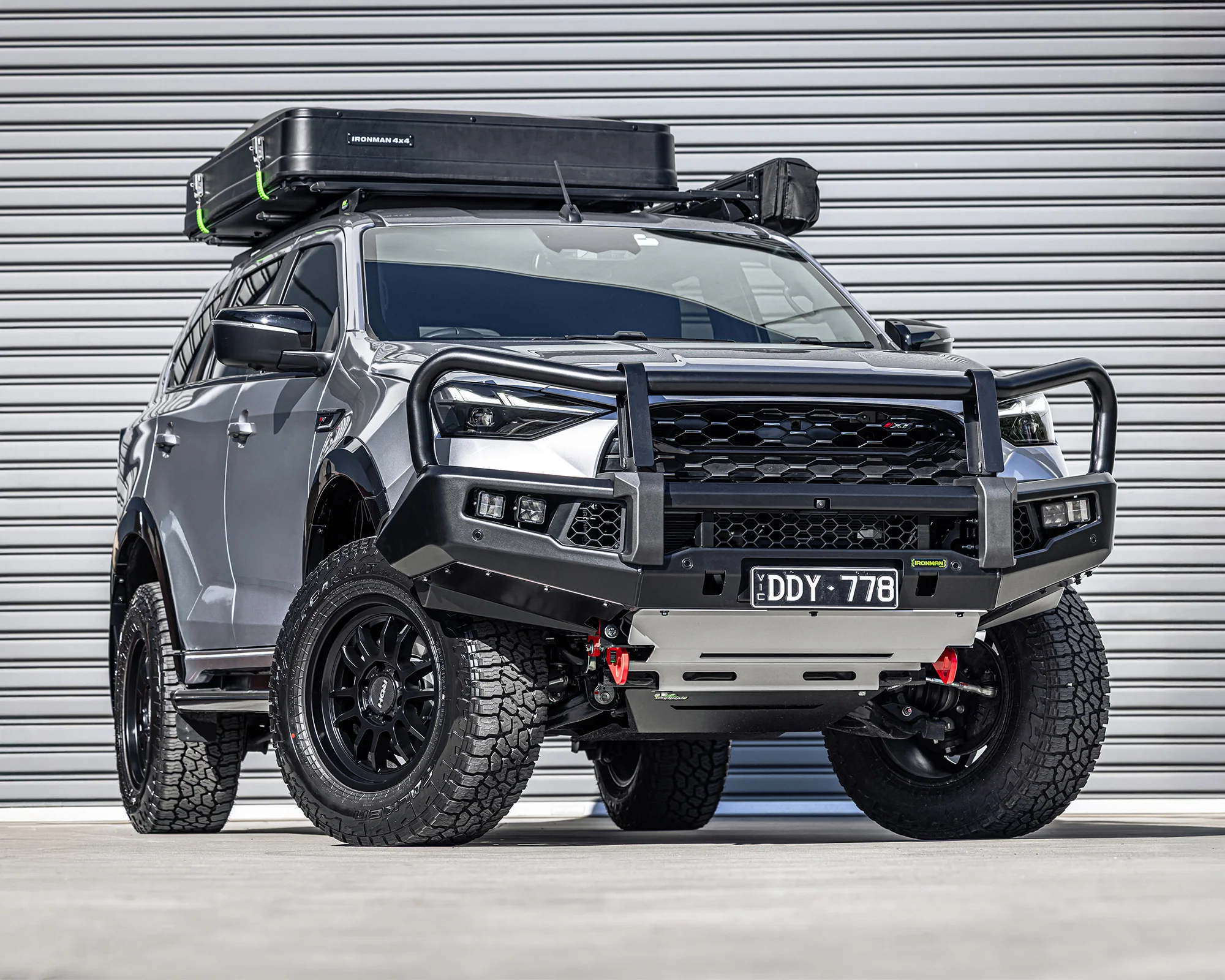 APEX Bull Bar & Lights Kit