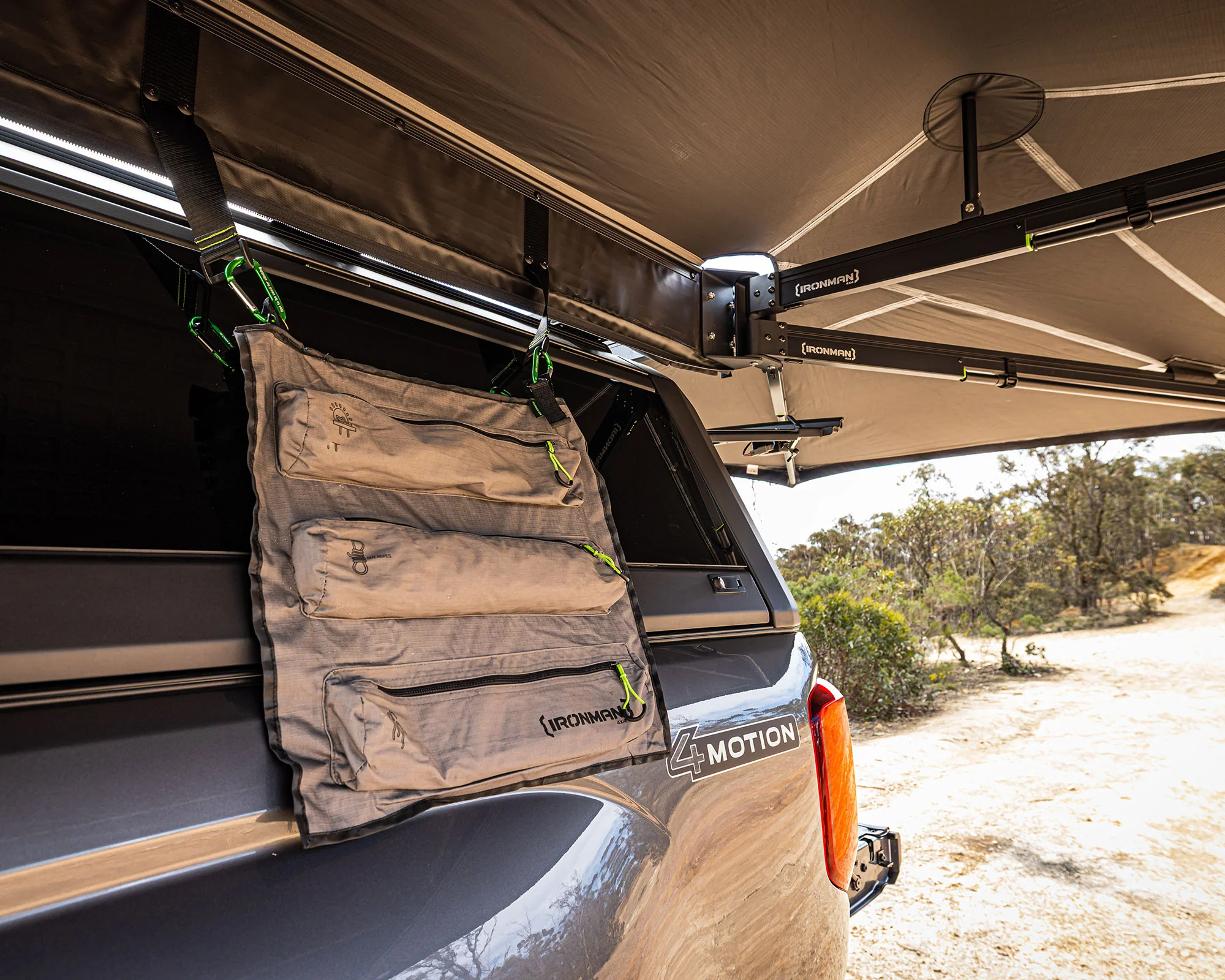 Deltawing 270° XL Awning (LHS, Unsupported) - Image 4