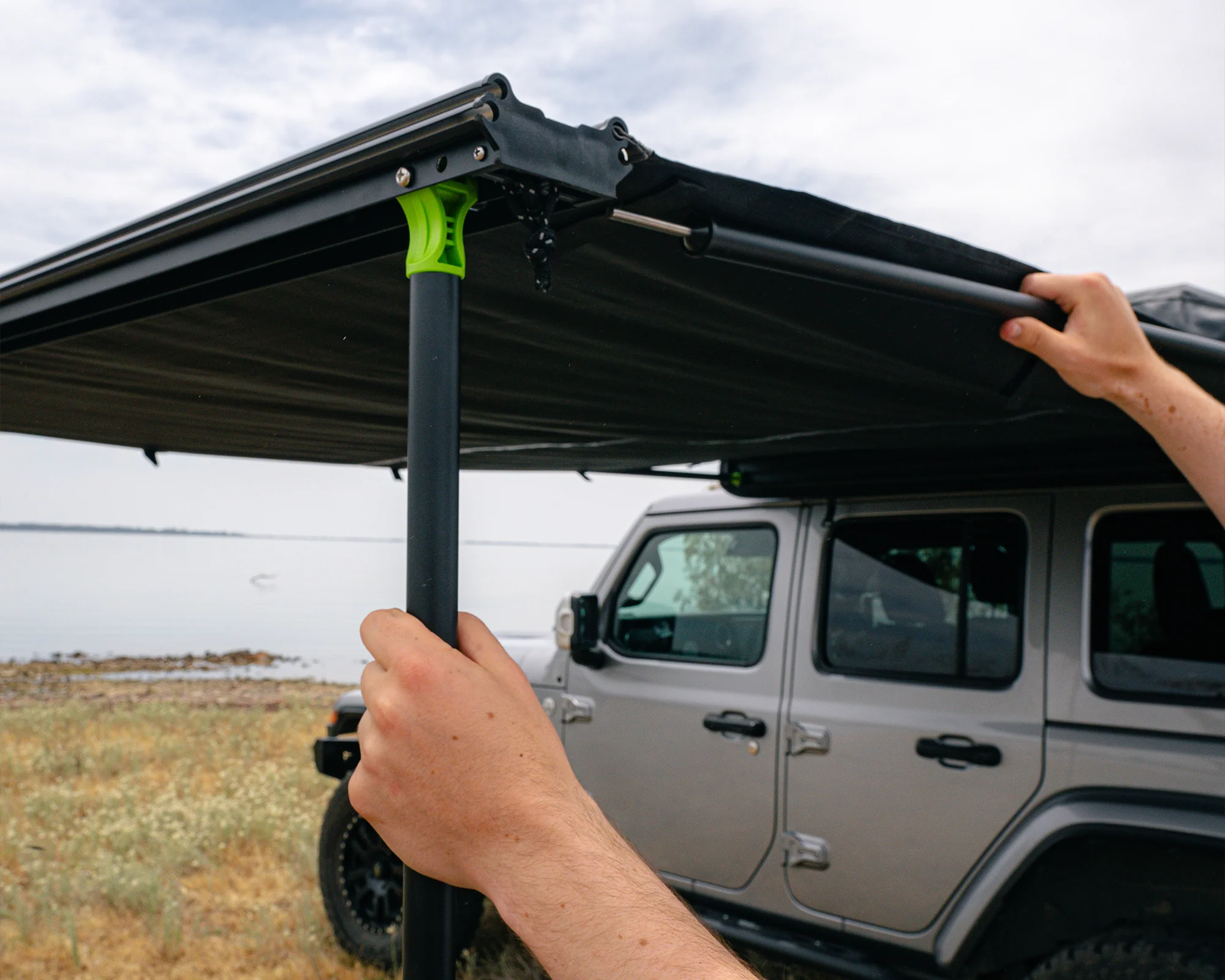 Deltawing 90° Awning (1.4m x 2m) - Image 6