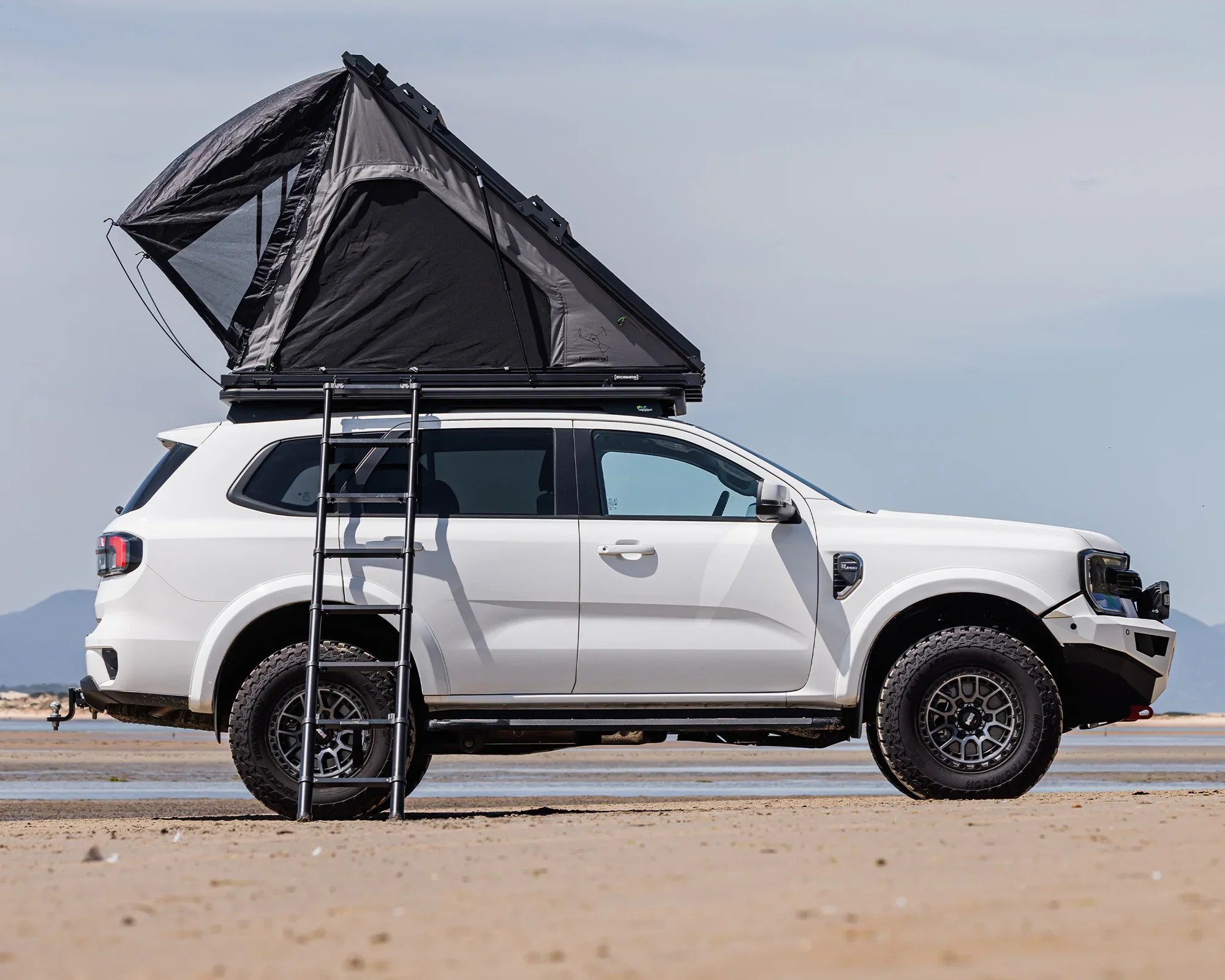 Orion 1200 - Lightweight Hardshell Rooftop Tent - Image 5