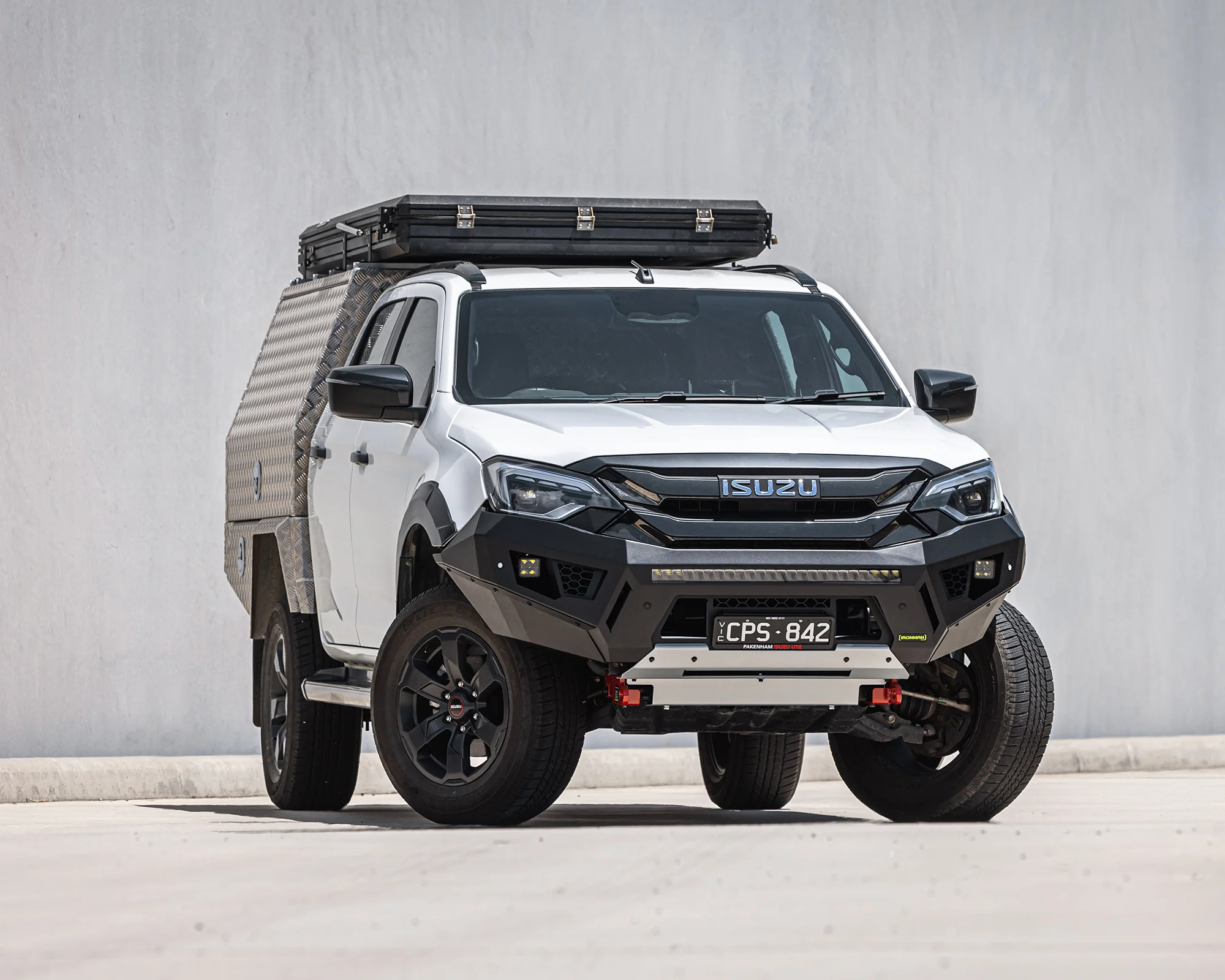 Raid Bull Bar & Lights Kit