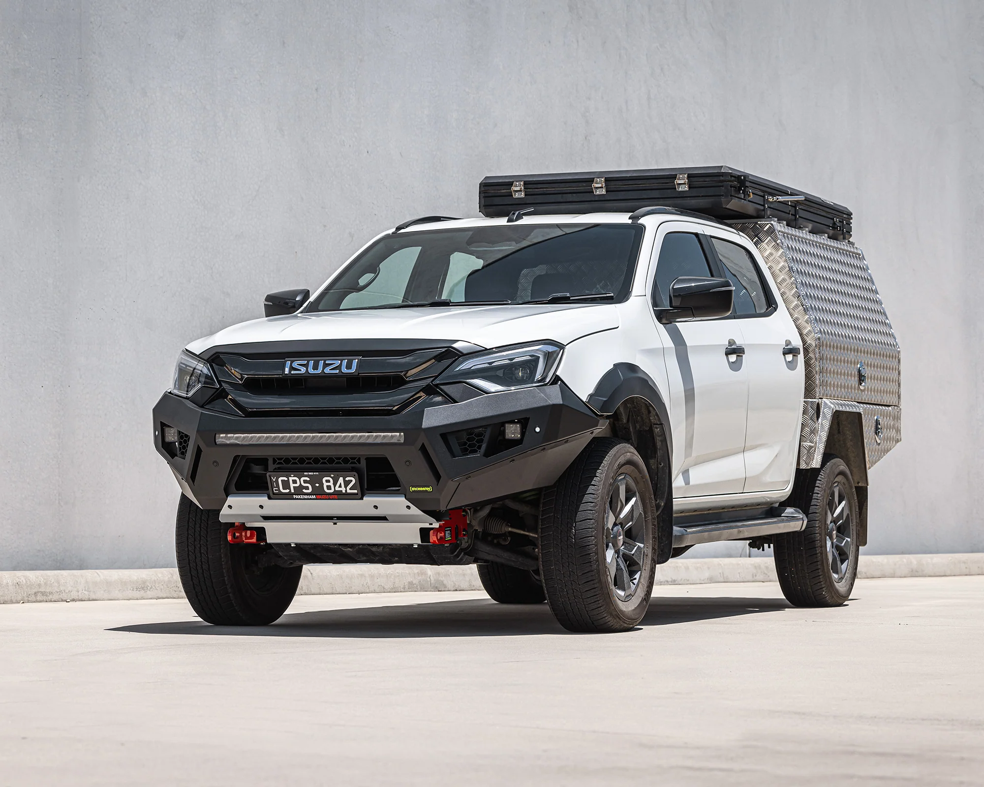 Raid Bull Bar & Lights Kit - Image 4