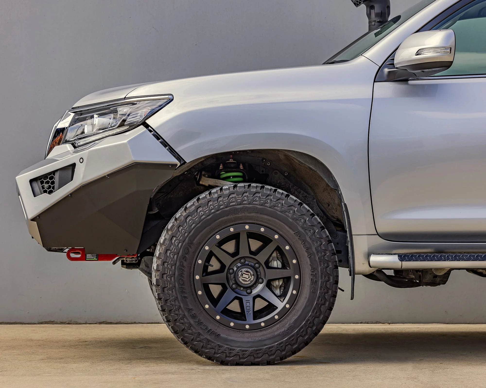 Raid Bull Bar & Lights Kit - Image 2