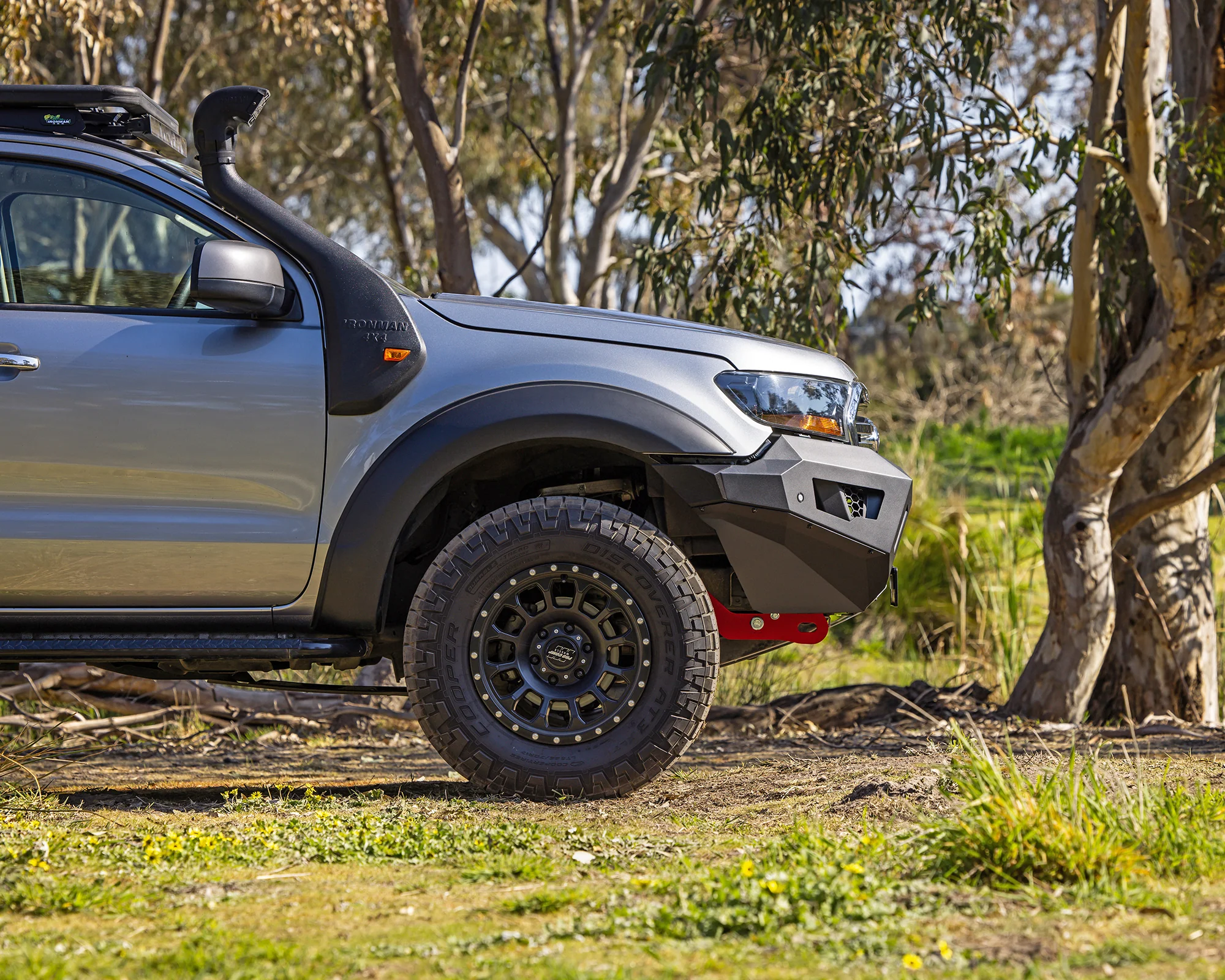Raid Bull Bar & Lights Kit - Image 3