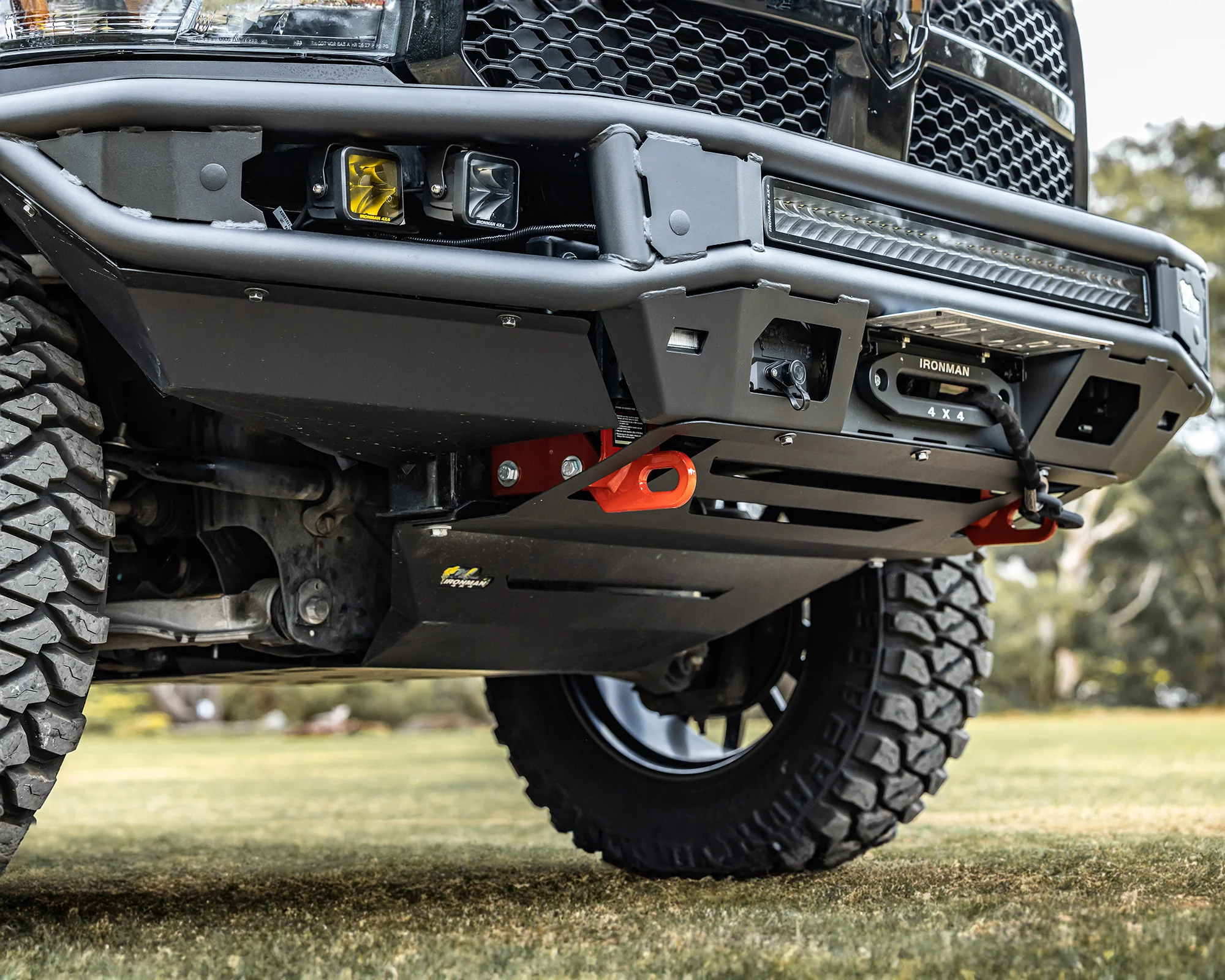 Raid Bull Bar & Lights Kit - Image 2