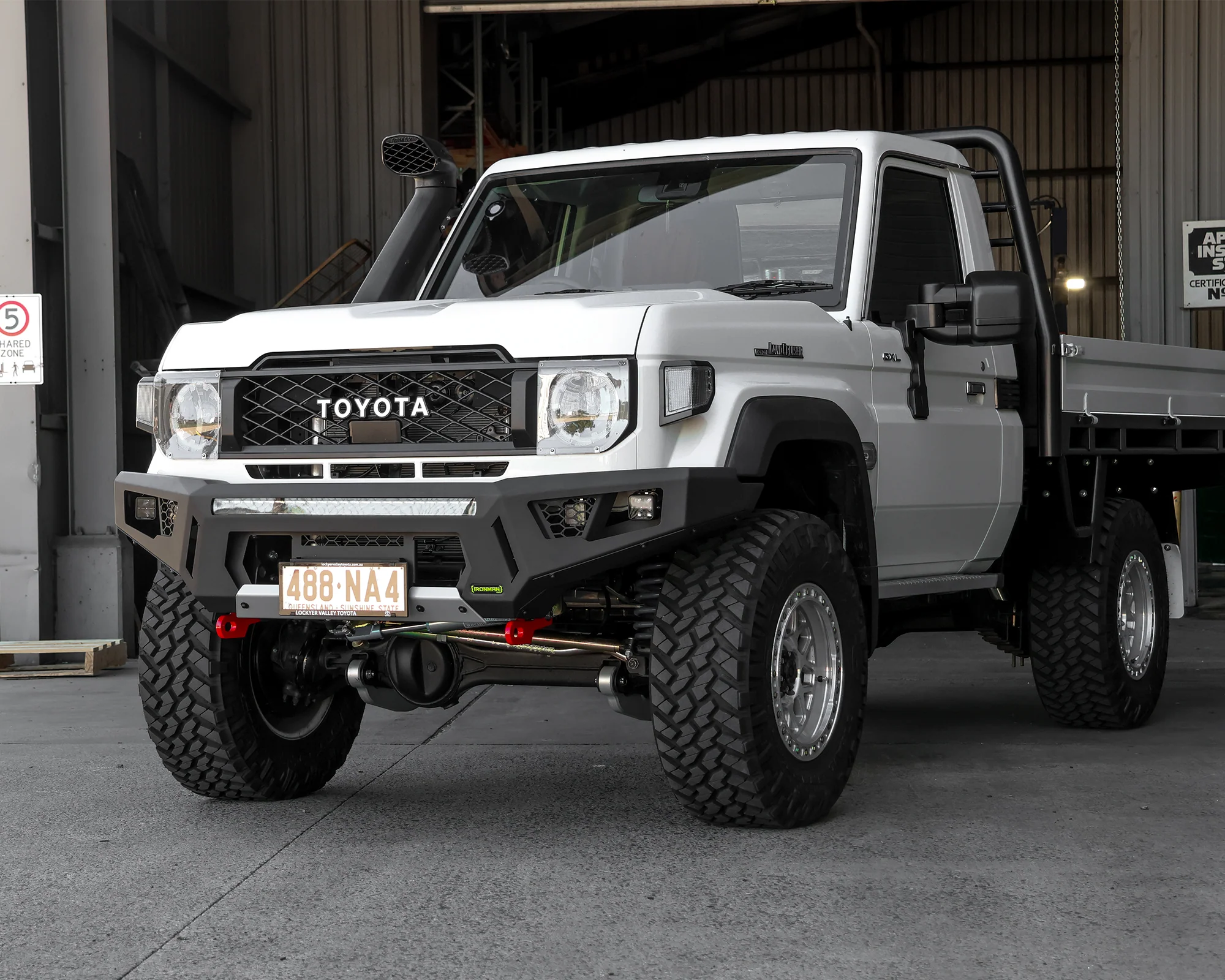 Raid Bull Bar & Lights Kit - Image 2